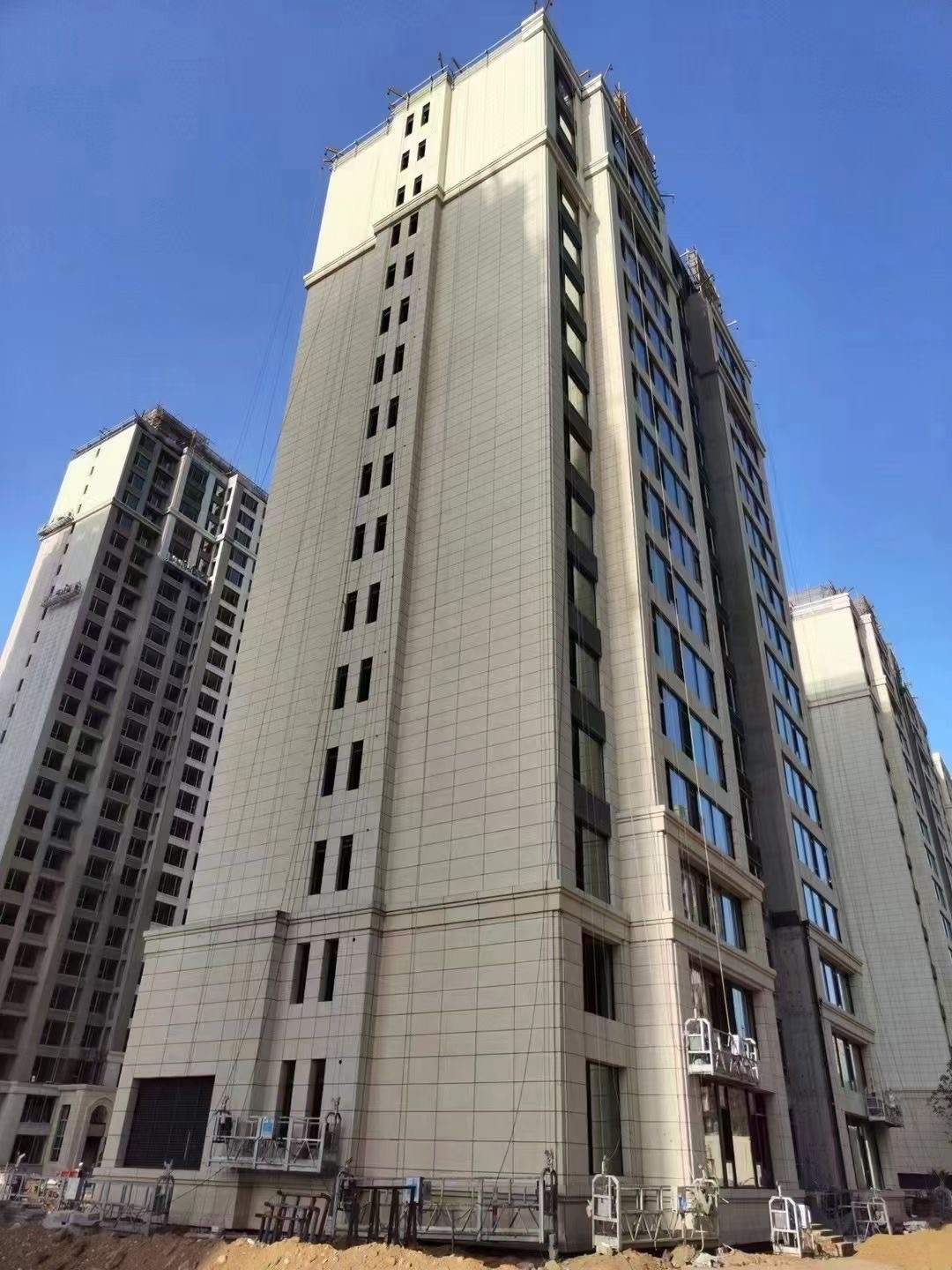 安顺黄金麻高端小区，外墙干挂
