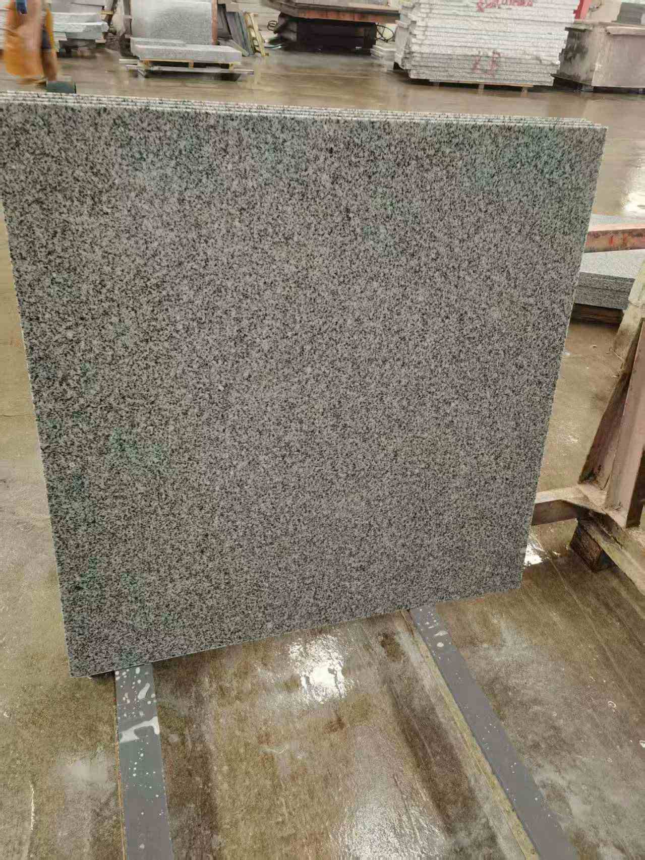 安顺 芝麻白光面900*900，高地铁标准