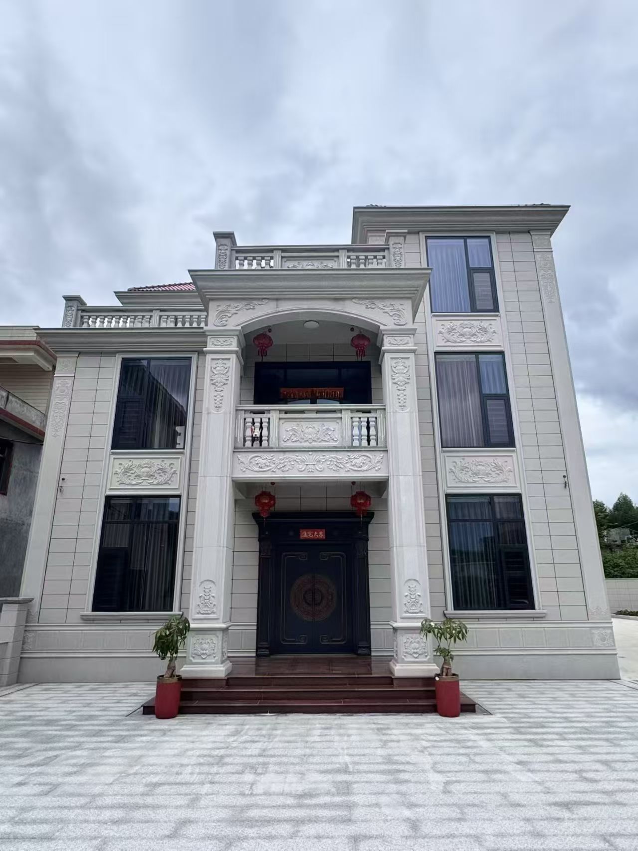 安顺 芝麻白石材别墅干挂案例展示